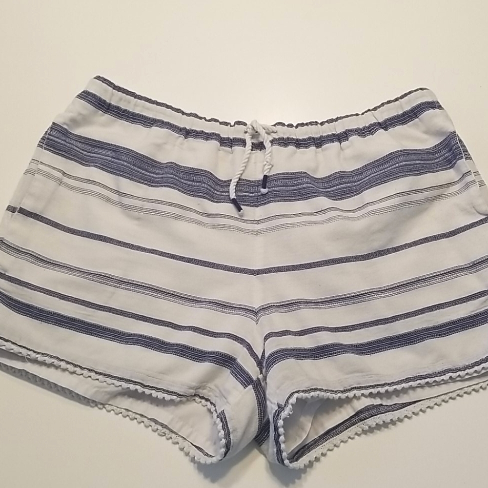 Polo Ralph Lauren blue/white stripe shorts size medium, EUC